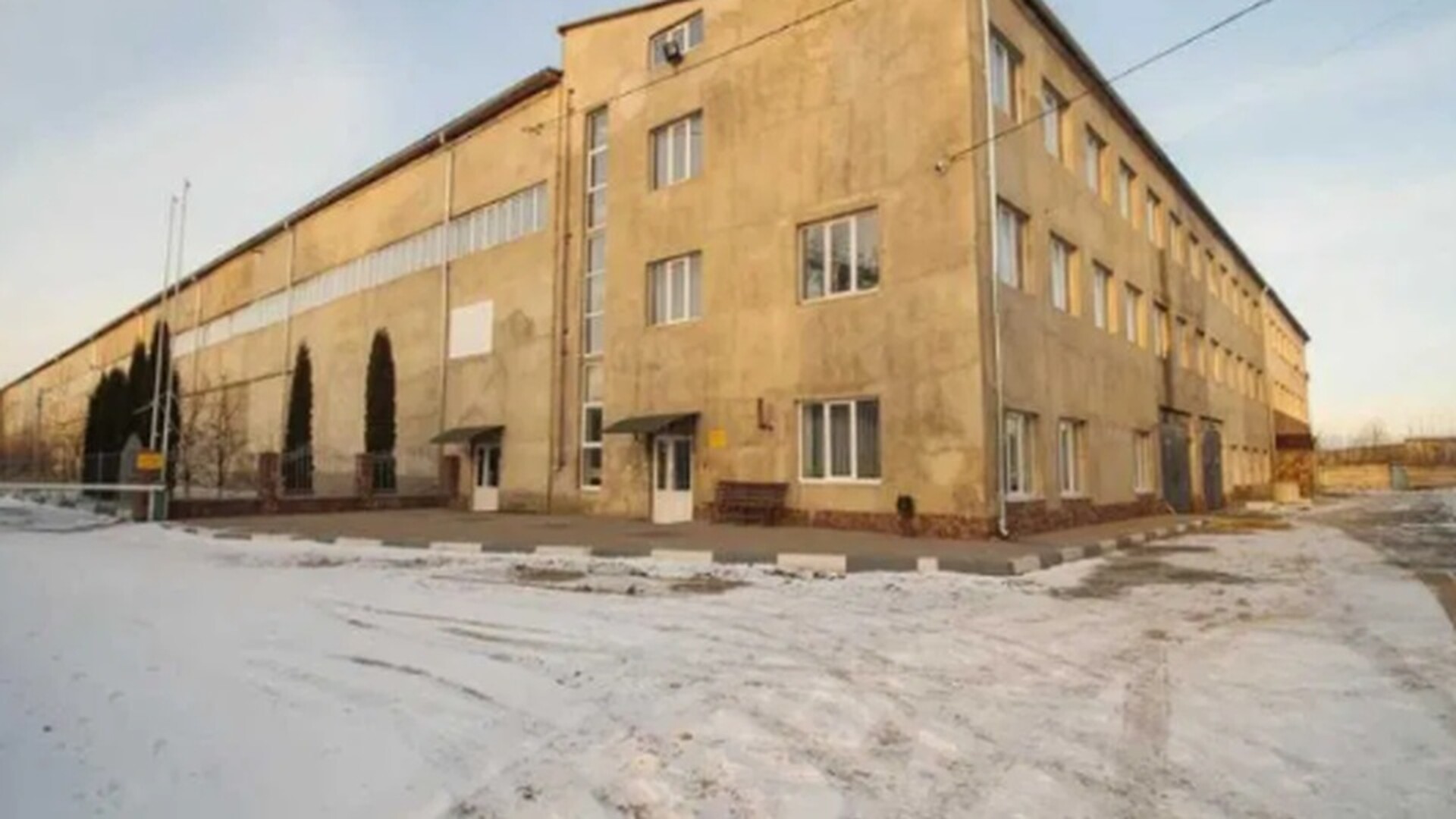 Виробничо-складський комплекс 9 225 м² у Дружбі